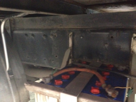 รถฮีโน่ 10 ล้อ ตู้เย็น 260 แรงม้า ปี 46  สนใจติดต่อ 081 - 6079515