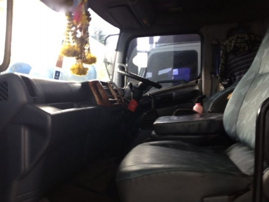 รถฮีโน่ 10 ล้อ ตู้เย็น 260 แรงม้า ปี 46  สนใจติดต่อ 081 - 6079515