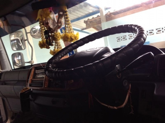 รถฮีโน่ 10 ล้อ ตู้เย็น 260 แรงม้า ปี 46  สนใจติดต่อ 081 - 6079515