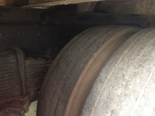 รถฮีโน่ 10 ล้อ ตู้เย็น 260 แรงม้า ปี 46  สนใจติดต่อ 081 - 6079515