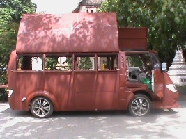 ขายรถตู้เอนกประสงค์ ออกแบบและสร้างใหม่หมดทั้งคัน