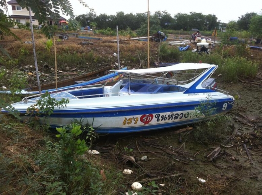 เรือไม้18ฟุตมาลองแล้วลากกลับบ้านได้เลย 120,000