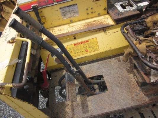 ขาย-รถบรรทุกตีนตะขาบ YANMAR: YCT 25W-1 มีวิ๊นสำหรับลากท่อนไม้/ซุง ได้ดี แทรคเหล็ก