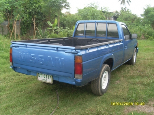 ขาย Nissan Big-m สภาพพร้อมใช้  100\% ราคา83,000 บาท