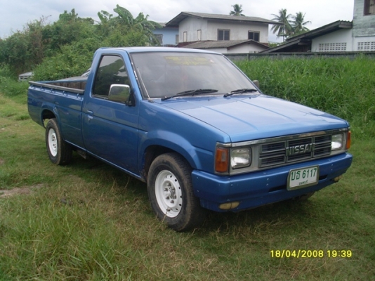 ขาย Nissan Big-m สภาพพร้อมใช้  100\% ราคา83,000 บาท