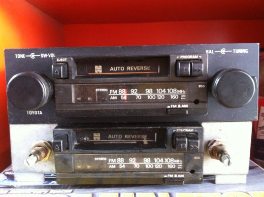 ขายวิทยุติดรถโบราณ เรโทร คลาสสิค สวยๆหลายตัว ราคาถูก ขายวิทยุติดรถโบราณ เรโทร คลาสสิค สวยๆหลายตัว ราคาถูก