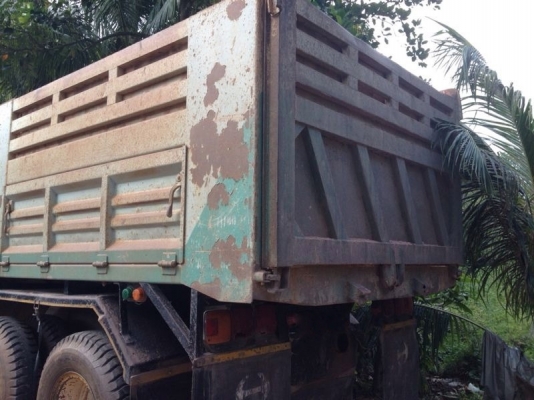 รถฮีโน่ 10 ล้อดั้ม FM3H เปลื่ยนเครื่อง 210 แรงม้า  สนใจติดต่อ 081 - 6079515