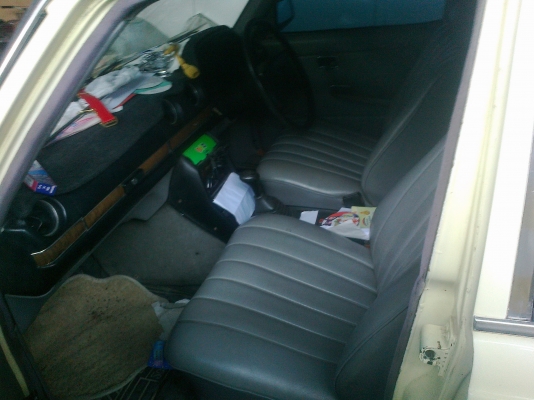 ขายรถBENZ123 ราคาถูกๆ วิ่งทางไกลได้เลย