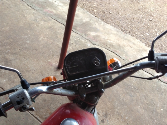 รถจักรยานยนต์ ซูซุกิ A 100 ราคา 15,000.- รถจักรยานยนต์ ซูซุกิ A 100 ราคา 15,000.-