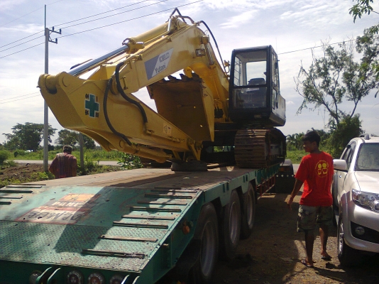 ขายแล้วออกเดินทางแล้วsk200มารทีเก๋งเทา ทำสีนอกเก๋งน้ำเงินกลองเดี่ยว