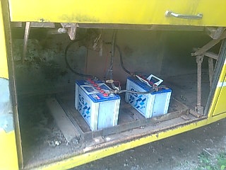 ขายรถบัสพัดลม HINO คัสซี BX320-40693 เครื่อง HINO EM700-40900 150 แรงม้า ยาว 10.50 เมตร 45 ที่นั่ง ราคา 200000