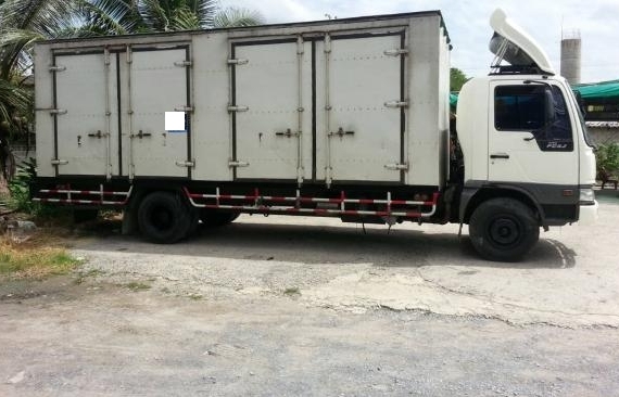 ขายหกล้อ FC4J สมอทอง เทอโบ อินเตอร์ 165 แรง ตู้สิบบาน ยาว 6 เมตร โทร 088-4501277