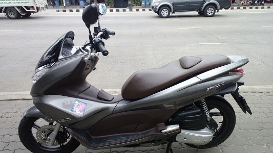 pcx 125i รถปี 53 วิ่งมาประมาณ 2700 กิโล สภาพดีมาก