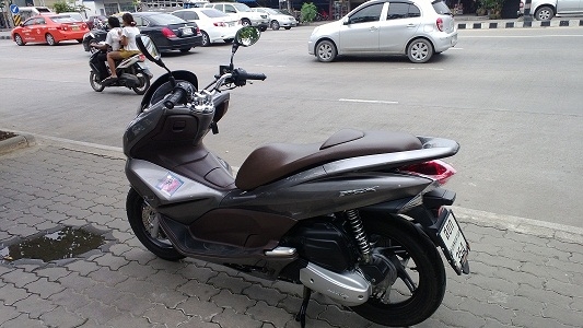 pcx 125i รถปี 53 วิ่งมาประมาณ 2700 กิโล สภาพดีมาก
