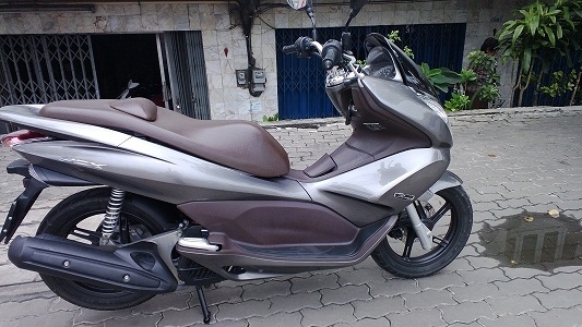 pcx 125i รถปี 53 วิ่งมาประมาณ 2700 กิโล สภาพดีมาก