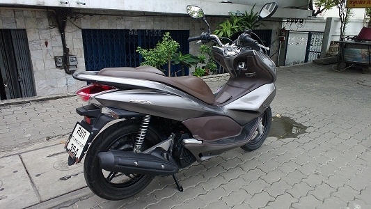 pcx 125i รถปี 53 วิ่งมาประมาณ 2700 กิโล สภาพดีมาก