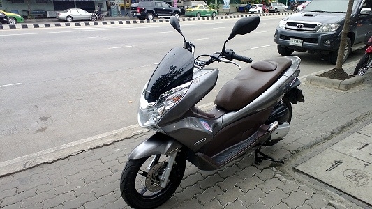 pcx 125i รถปี 53 วิ่งมาประมาณ 2700 กิโล สภาพดีมาก