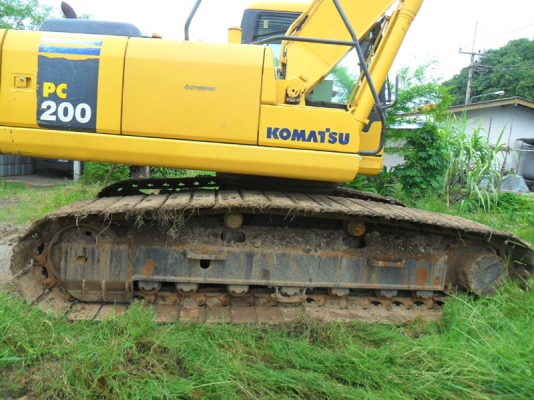 Komatsu PC200-7 12000 ชม. รถสวย สีเดิม ช่วงล่างเต็ม บูมอาร์มสวย ปี 2006