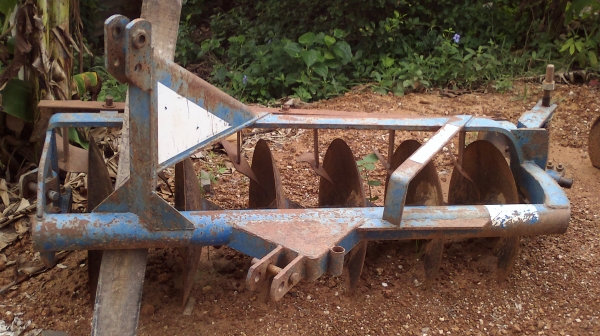 อิเซกิ TS2810 สองเพลา พร้อมผาน 6 สภาพเดิมทั้งคันพร้อมใช้ ราคาเบาๆ