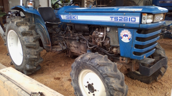 อิเซกิ TS2810 สองเพลา พร้อมผาน 6 สภาพเดิมทั้งคันพร้อมใช้ ราคาเบาๆ