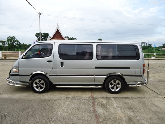 รถตู้  Toyota  hiace ปี 2000  ขับดี ประหยัด เอกสารพร้อมโอน สภาพดี พร้อม