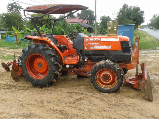 รถไถ่คูโบต้า45แรงมีดันหน้าและพาน6
