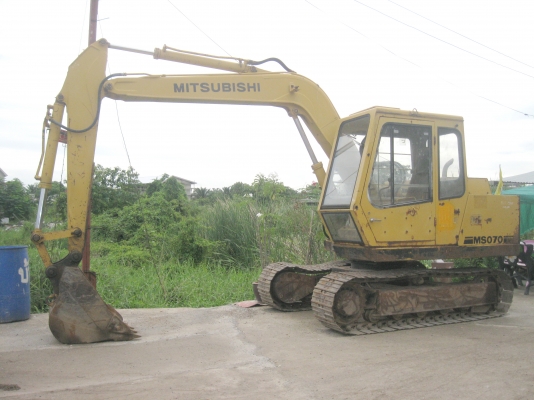 ขายแบคโฮ MITSUBISHE แบบ MS070-2
