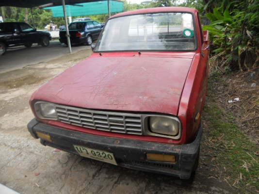 มาสด้า1300  ฝาท้ายเล็ก เครื่อง1300 มีชุดโอนพร้อม เครื่องดี  20000