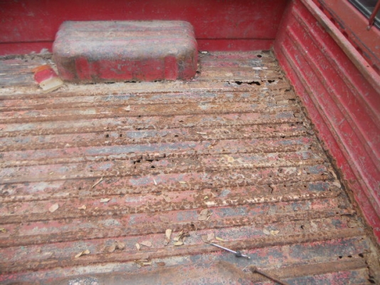 มาสด้า1300  ฝาท้ายเล็ก เครื่อง1300 มีชุดโอนพร้อม เครื่องดี  20000