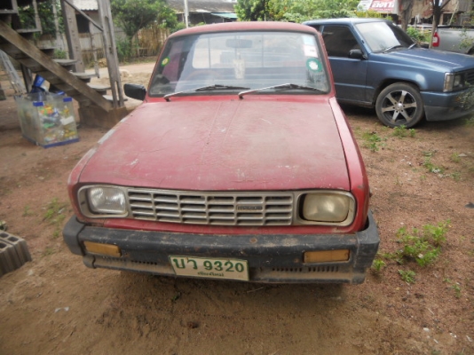 มาสด้า1300  ฝาท้ายเล็ก เครื่อง1300 มีชุดโอนพร้อม เครื่องดี  20000