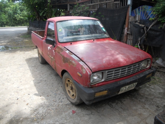 มาสด้า1300  ฝาท้ายเล็ก เครื่อง1300 มีชุดโอนพร้อม เครื่องดี  20000