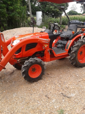 ขายรถไถคูโบต้า B2420 4 WD 2 เพลา พวงมาลัยเพาเวอร์ สวยๆเดิมเหมือนใหม่