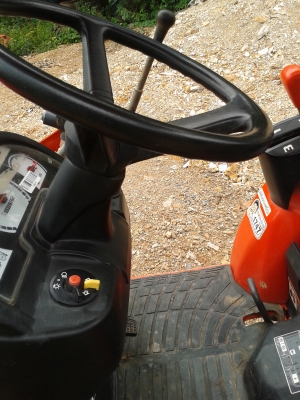 ขายรถไถคูโบต้า B2420 4 WD 2 เพลา พวงมาลัยเพาเวอร์ สวยๆเดิมเหมือนใหม่ ขายรถไถคูโบต้า B2420 4 WD 2 เพลา พวงมาลัยเพาเวอร์ สวยๆเดิมเหมือนใหม่