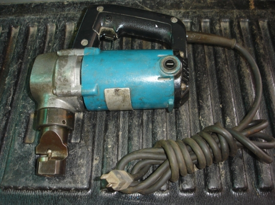 ขายMAKITA JN3200 เครื่องฉลุแผ่นโลหะ 3.2mm(1/8 ) 660W