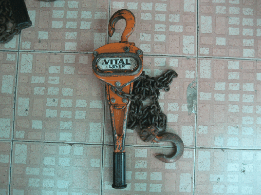 ขายรอกดึง (กํามะลอ ) VITAL 1.6 TON  MODEL 15 CHAIN V-7.1 MADE IN JAPAN