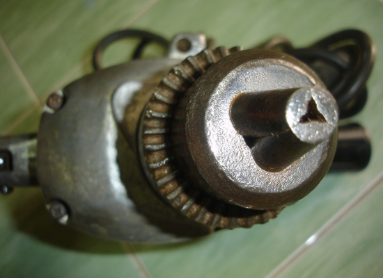 ขายสว่านไฟฟ้ารอบช้า makita 16mm.(5หุน) รุ่น 6016 (480w.)