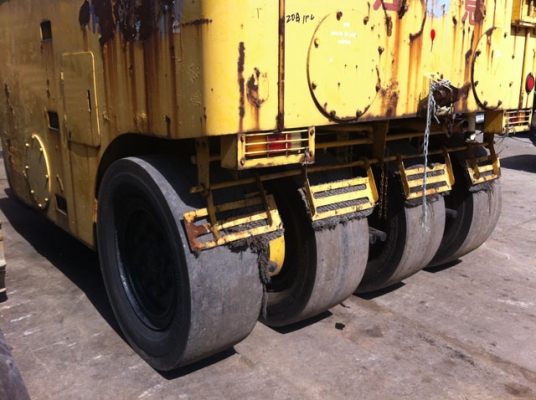 ขายด่วนรถบดล้อยาง7ล้อWATANABE WP15WE ตามสภาพ เก่าญี่ปุ่น