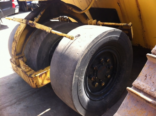 ขายด่วนรถบดล้อยาง7ล้อWATANABE WP15WE ตามสภาพ เก่าญี่ปุ่น