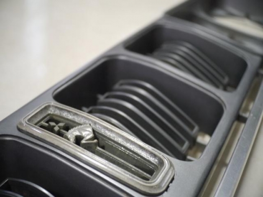 ขายกระจังหน้า มิตซู galant colt a112