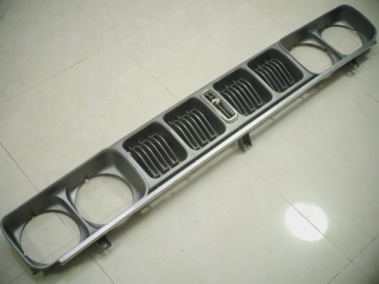 ขายกระจังหน้า มิตซู galant colt a112