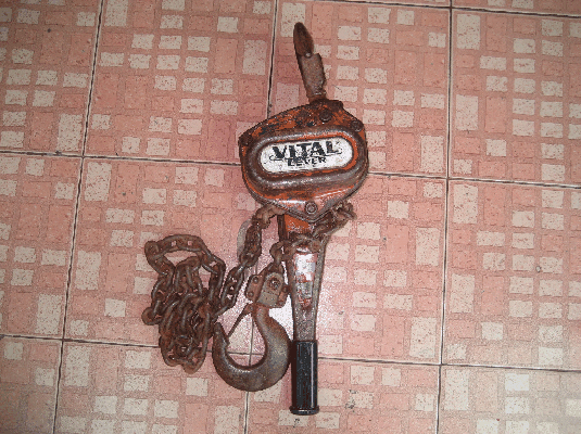 ขายรอกดึง (กํามะลอ ) VITAL 3.2 TON  MODEL 30 CHAIN V-9 MADE IN JAPAN