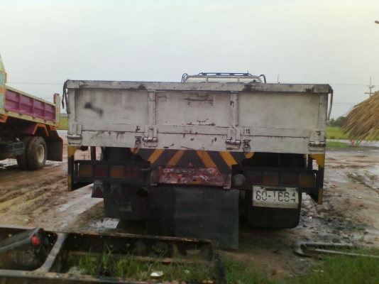 ต้องการขายรถ10ล้อร๊อกกี้175