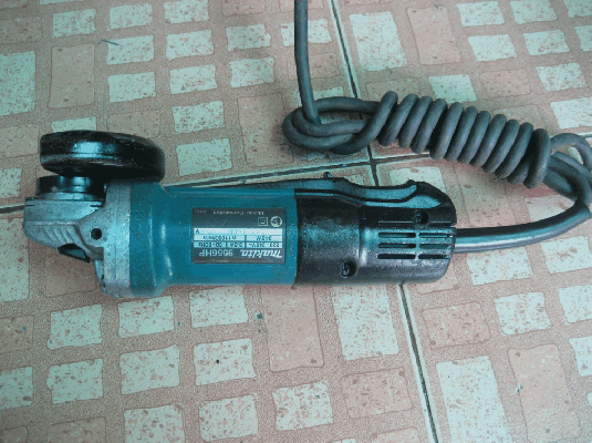 ขายด่วน หินเจีย4"  Makita  9556HP 840W MADE IN JAPAN แท้100\%