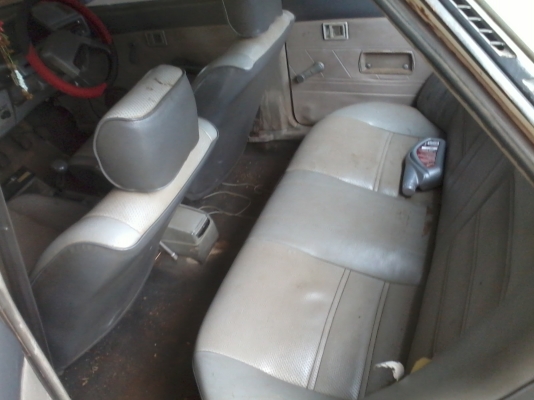 ขายรถเก๋ง MITSUBISHI  CHAMP