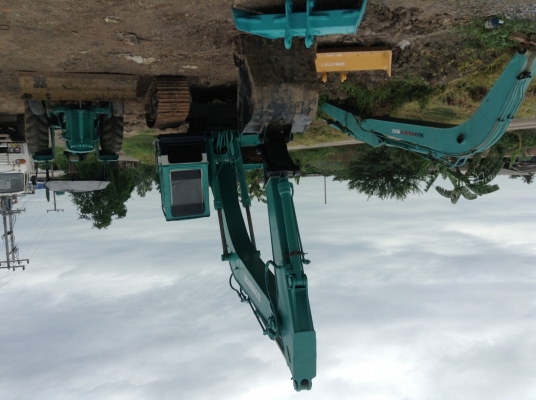 Komatsu pc200 รุ่น2 สภาพพร้อมใช้งาน Komatsu pc200 รุ่น2 สภาพพร้อมใช้งาน