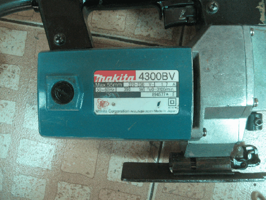 ขายด่วน JIG SAW Makita  4300BV 390W แท้100\%ปรับความแรงได้ คับ