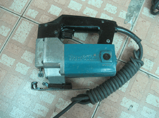 ขายด่วน JIG SAW Makita  4300BV 390W แท้100\%ปรับความแรงได้ คับ