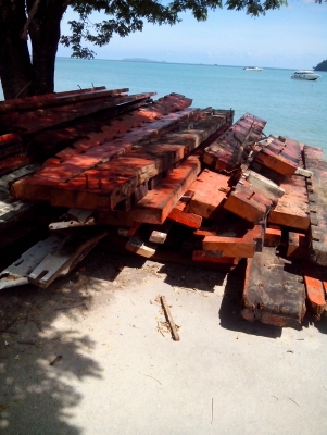 ไม้ตะเคียนทองไม้เรือเก่า