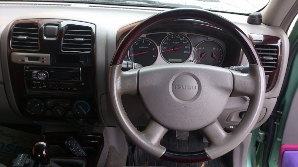 D MAX 2.5 DDi TURBO SPACE CAB SLX 2004 รุ่น TOP