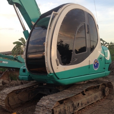 ขายรถนำเข้า KOBELCO SK 60-5 รถสภาพดี พร้อมใช้งาน มีเอกสารใบอินวอย มีแอร์พร้อมใช้ โซ่บรูทเต็ม ราคาต่อรองได้